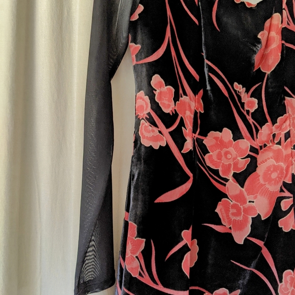 BCBG- Generation Floral Burnout Mini w/Tags sz 6 - Picture 7 of 12